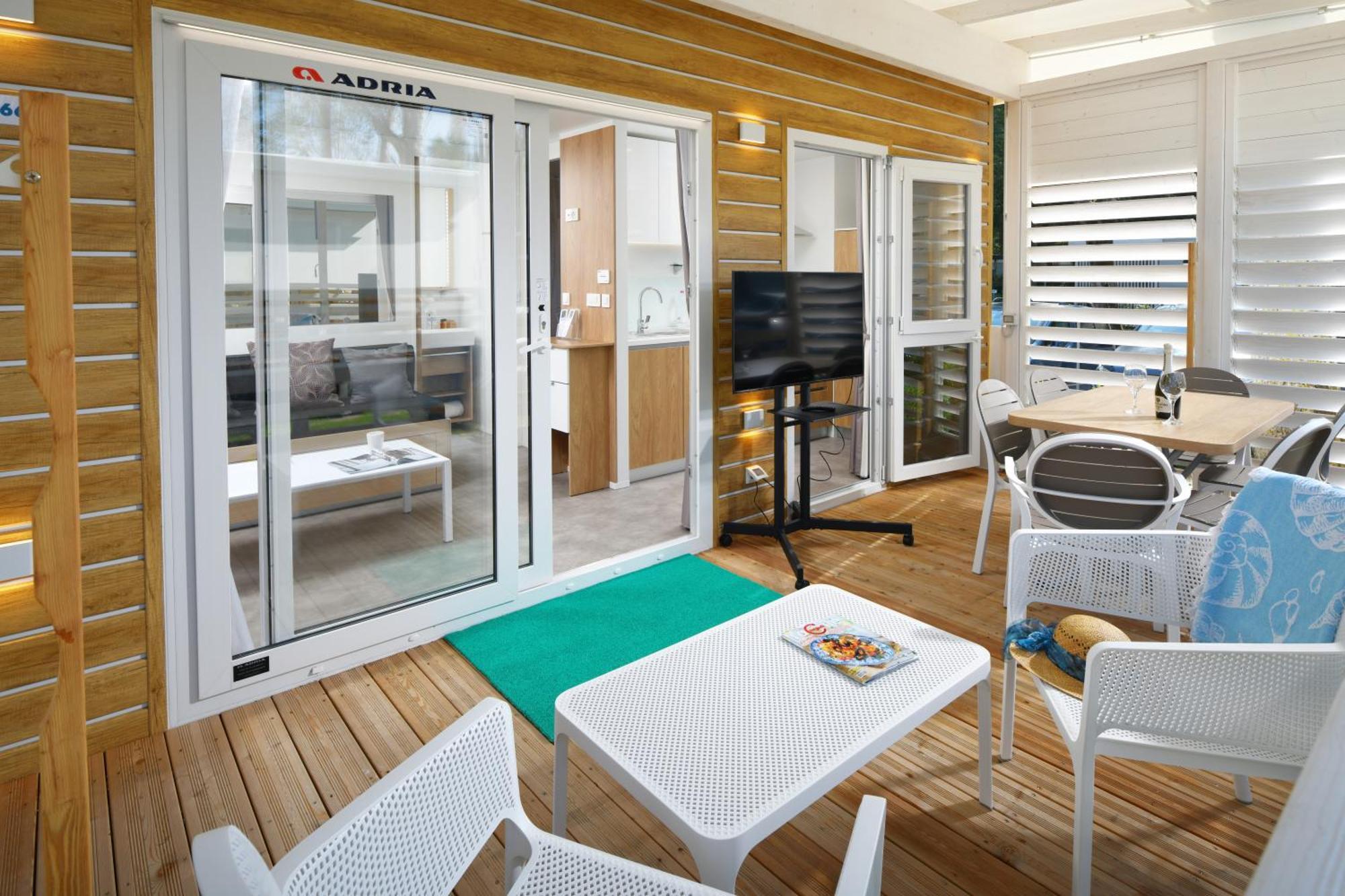 Isamar Holiday Village Ca Lino Buitenkant foto A sliding door